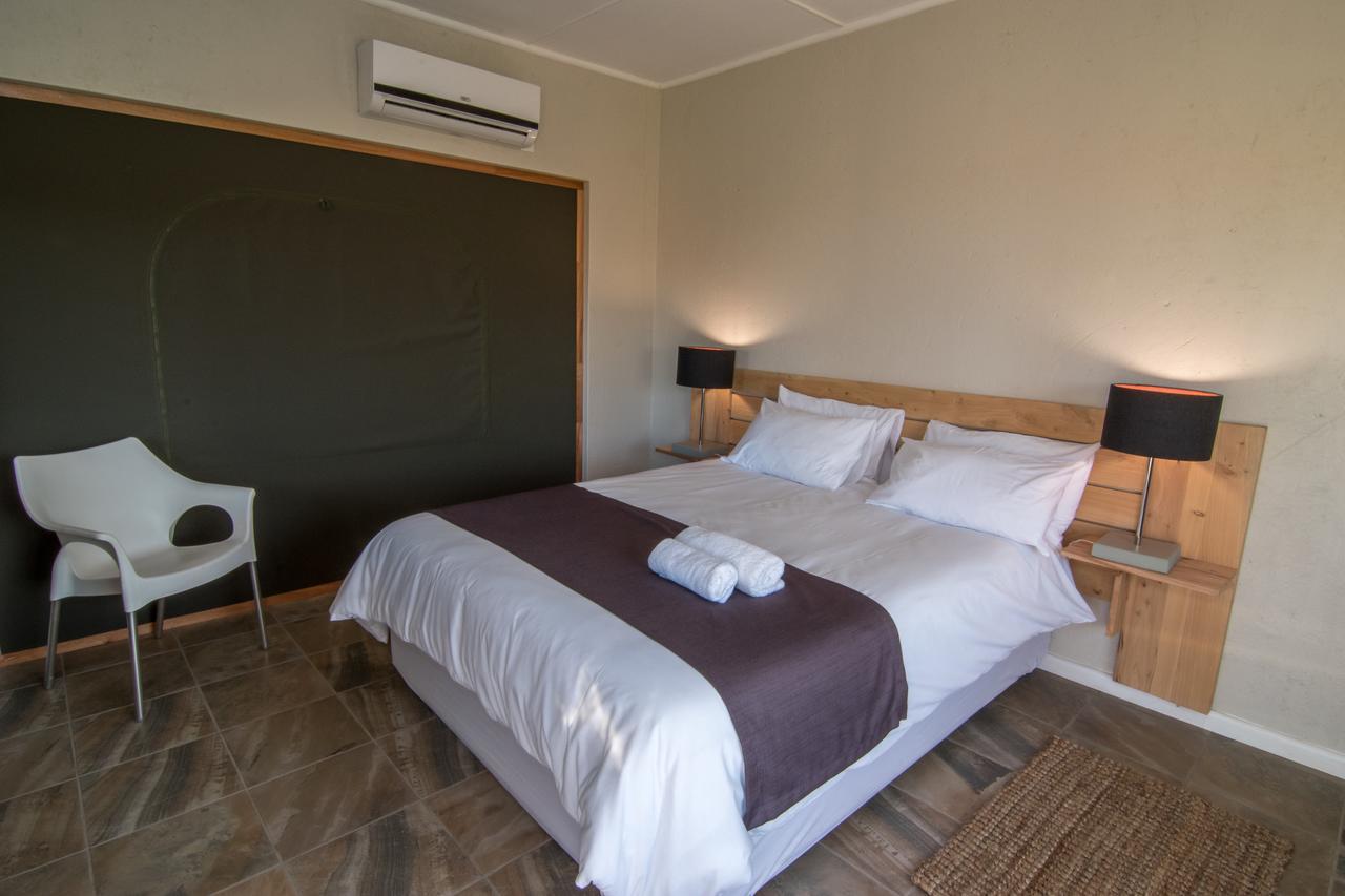 Letsatsi Lodge Vanrhynsdorp エクステリア 写真
