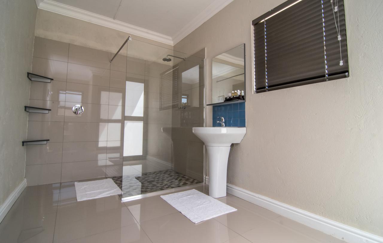 Letsatsi Lodge Vanrhynsdorp エクステリア 写真