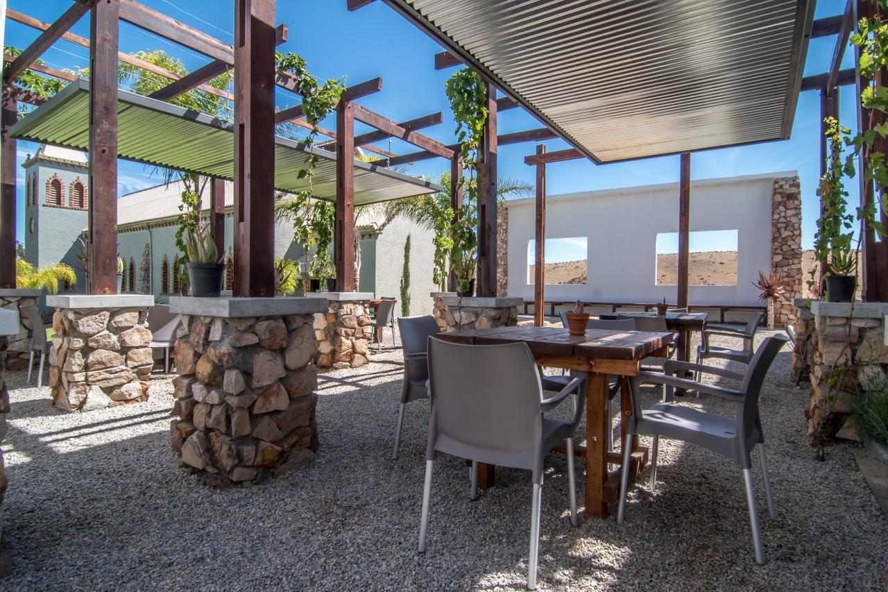 Letsatsi Lodge Vanrhynsdorp エクステリア 写真
